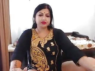 Hot indian Lady