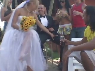 Alessandra shemale bride on video